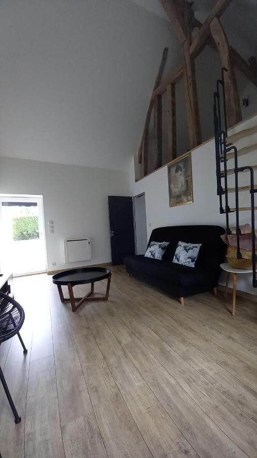 Logement Independant Tour-en-Sologne Exterior foto